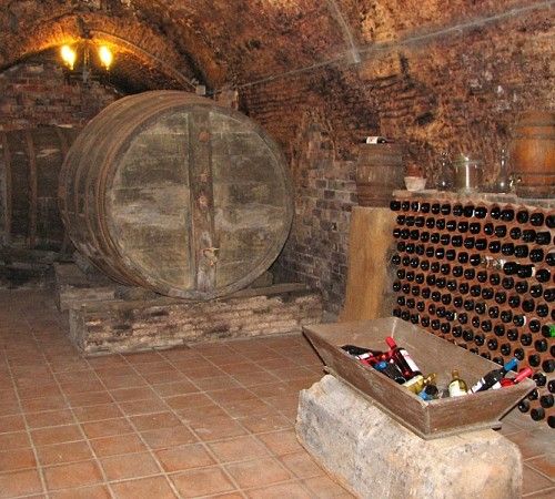 Хранение вина в подвале
