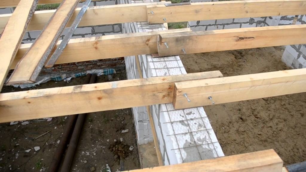 Балочное перекрытие: важный нюанс для стен из ячеистого бетона
