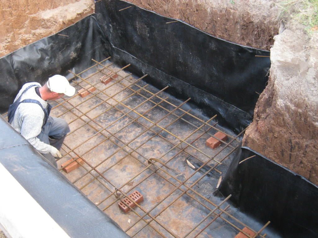 Устройство бетонного основания для погреба