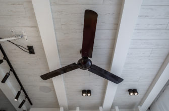 вентилятор на потолке